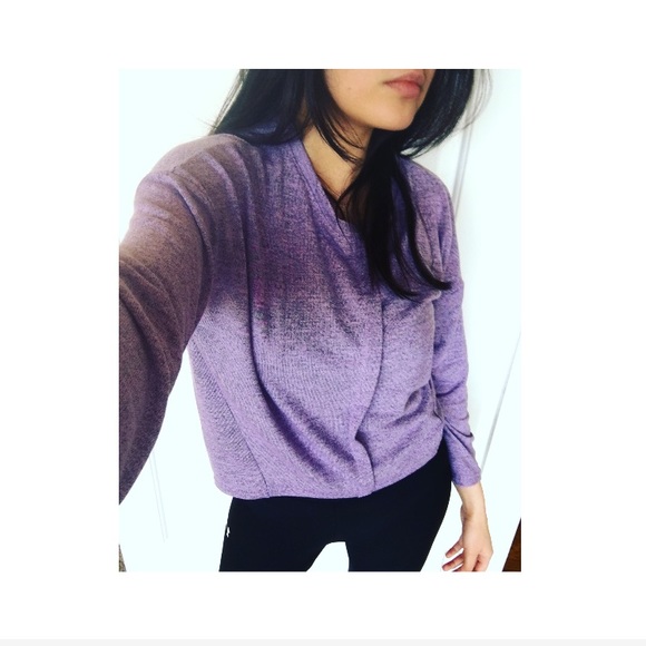 π¦ππ
π»Lavender πΊ Blouse πππ - Picture 4 of 8